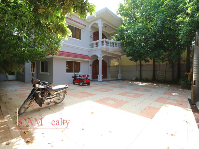 7 bedrooms villa for rent in Toul Kork area - Phnom Penh - VL1847168 (1)