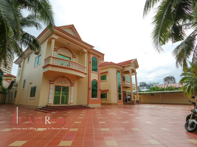 10 bedrooms villa for rent in Toul Kork - Phnom Penh - VL1910168 (1)