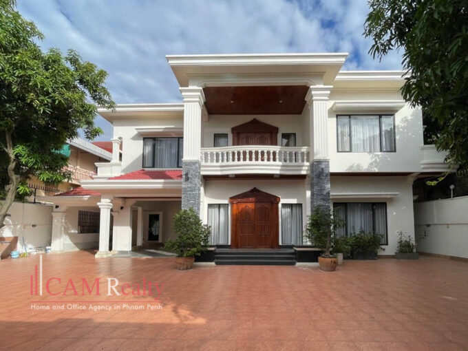 5 bedrooms villa for rent in Toul Kork - Phnom Penh- VL1985168 (1)